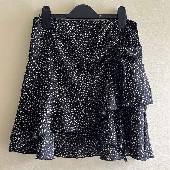 Floral Contrast Skirt - Picture 1 of 3